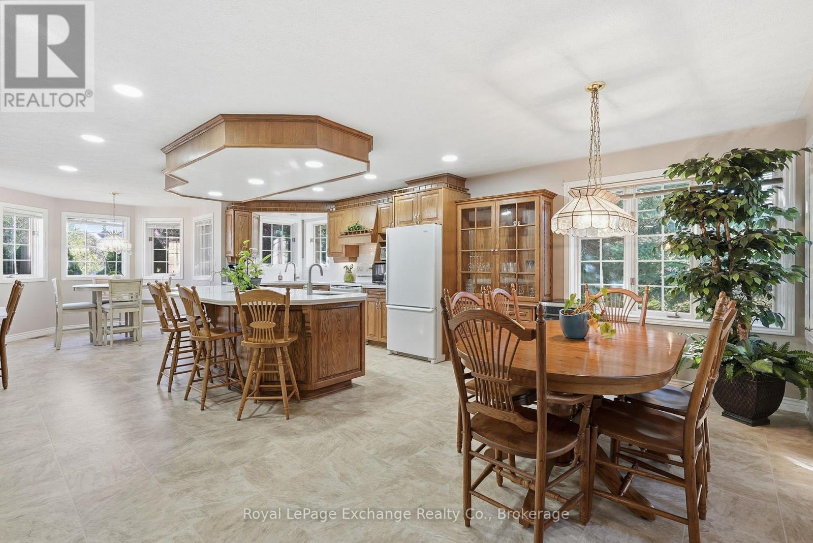 115 Deerhurst Drive, Huron-Kinloss, Ontario  N2Z 2X3 - Photo 11 - X12770834