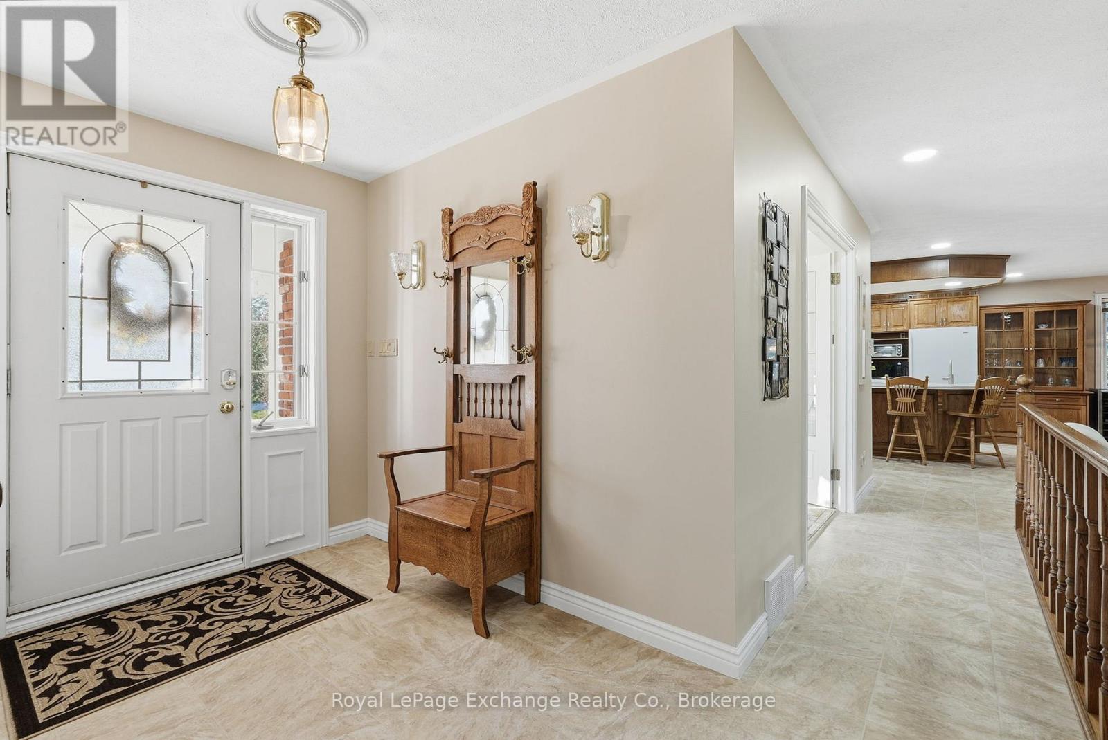 115 Deerhurst Drive, Huron-Kinloss, Ontario  N2Z 2X3 - Photo 6 - X12770834