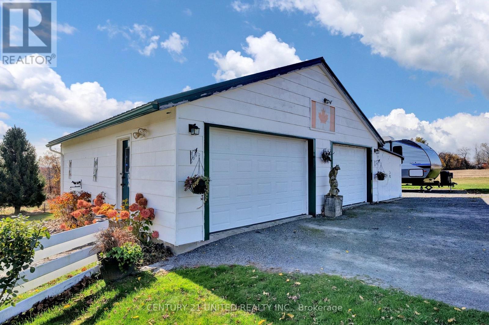 1976 Fish Lake Road, Prince Edward County (Sophiasburg Ward), Ontario  K0K 1W0 - Photo 27 - X12770870