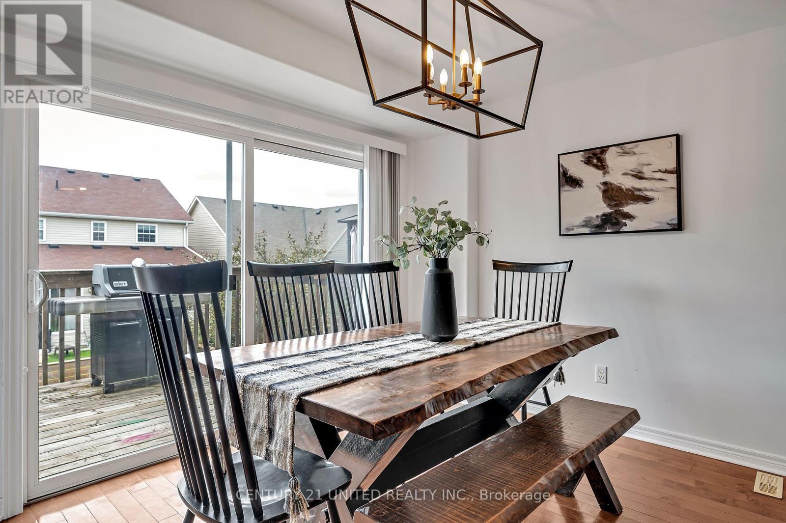 194 Bowen Drive, Peterborough (Northcrest Ward 5), Ontario  K9H 0B9 - Photo 13 - X12770918