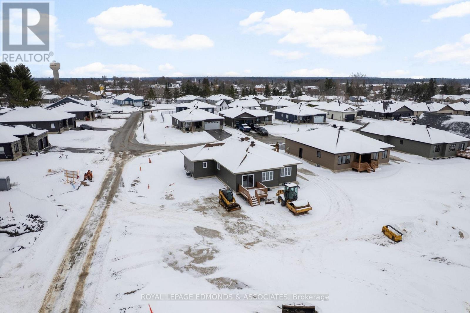 30 Bamagillia Street, Whitewater Region, Ontario  K0J 1K0 - Photo 42 - X12697116