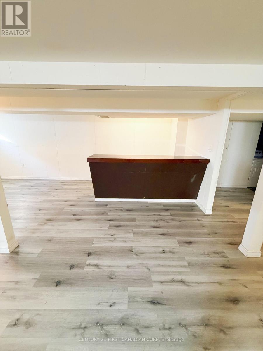 37 Stormont Drive, London South, Ontario  N5Z 3Z4 - Photo 19 - X12770744