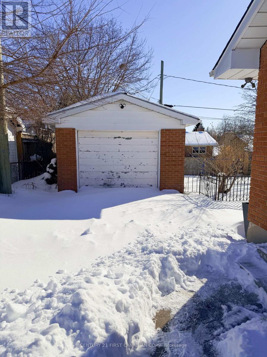 37 Stormont Drive, London South, Ontario  N5Z 3Z4 - Photo 25 - X12770744