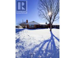 37 STORMONT DRIVE, London South, Ontario