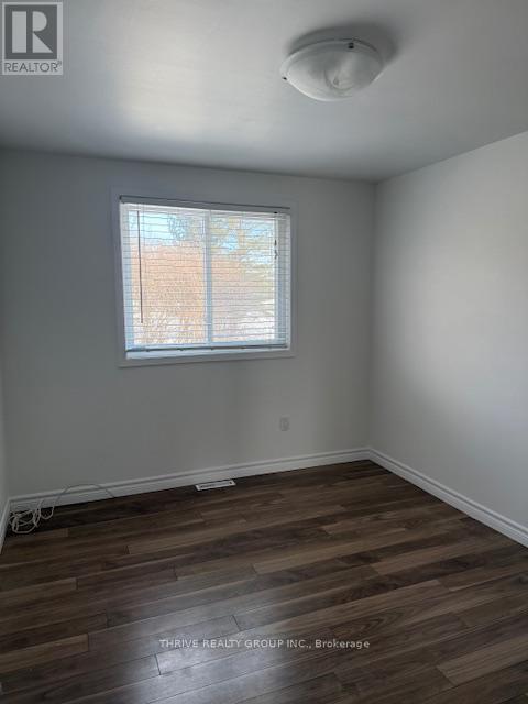 66 Vincent Crescent, London South (South Q), Ontario  N6C 4X8 - Photo 12 - X12770768