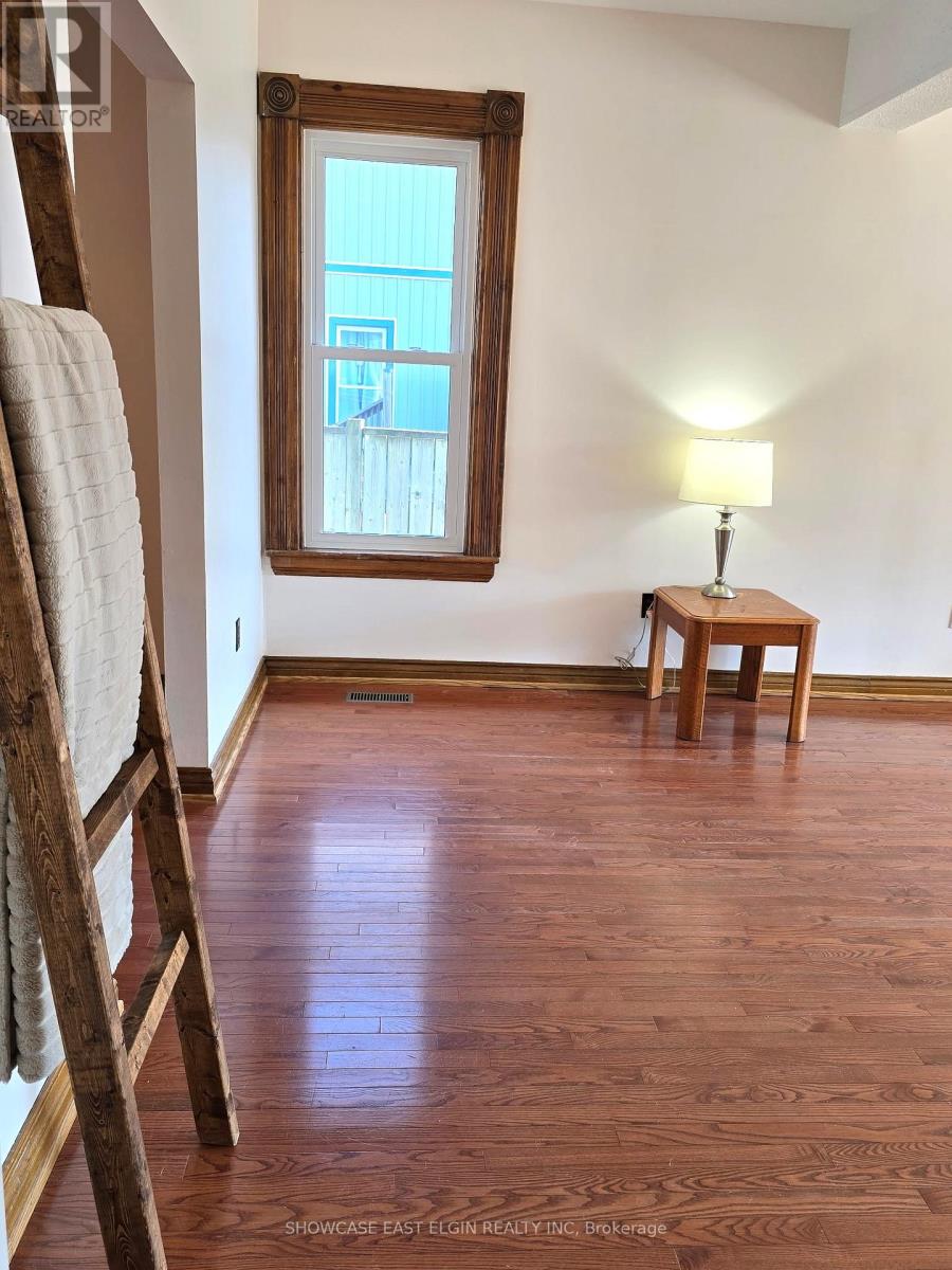 45 Pine Street E, Aylmer, Ontario  N5H 1N3 - Photo 5 - X12770860