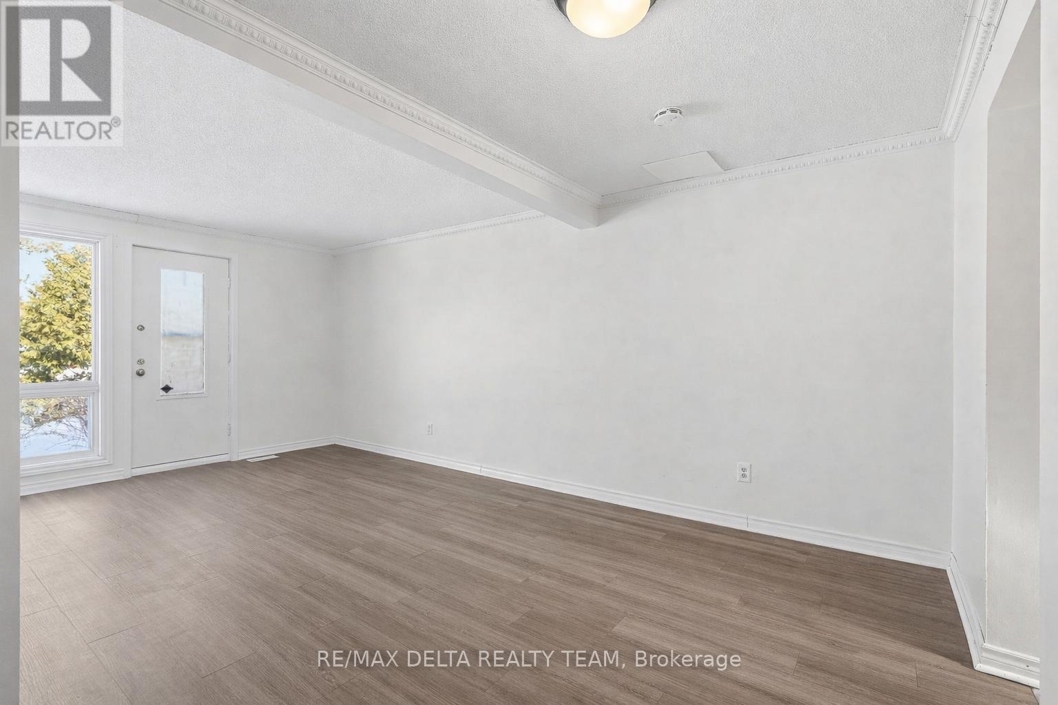 7877 Jeanne D'arc Boulevard N, Ottawa, Ontario  K1C 2J1 - Photo 12 - X12770802