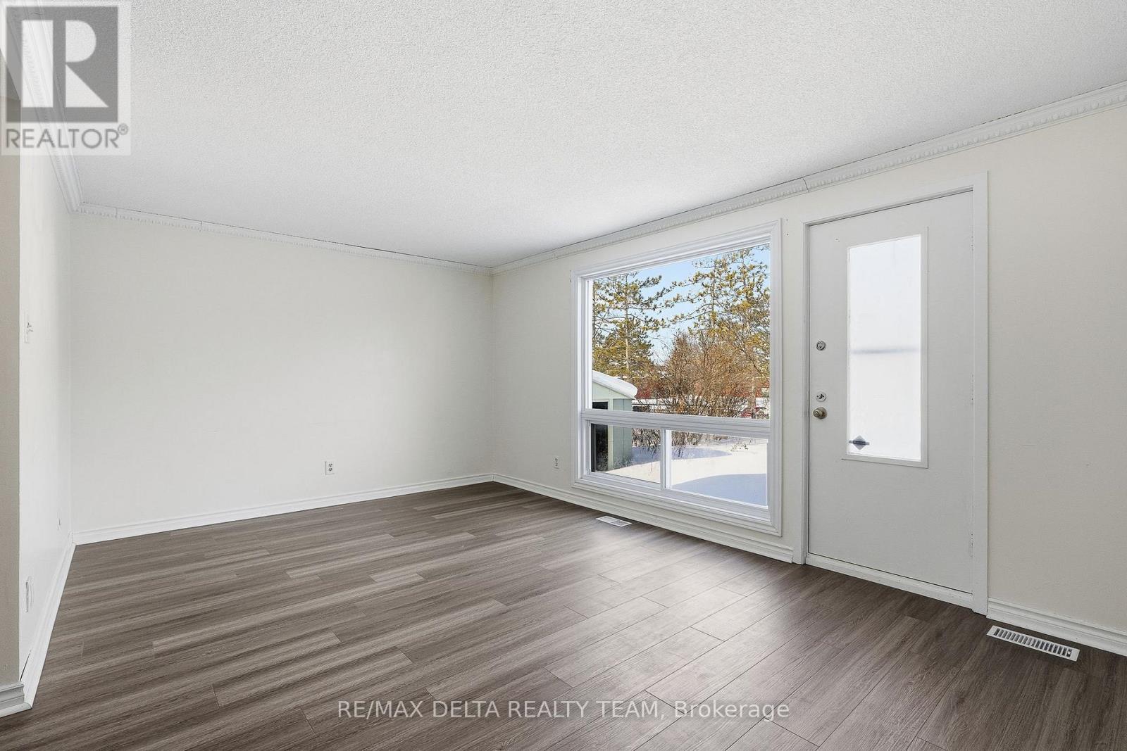 7877 Jeanne D'arc Boulevard N, Ottawa, Ontario  K1C 2J1 - Photo 14 - X12770802