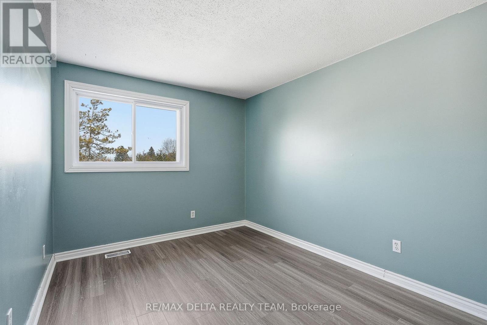 7877 Jeanne D'arc Boulevard N, Ottawa, Ontario  K1C 2J1 - Photo 21 - X12770802