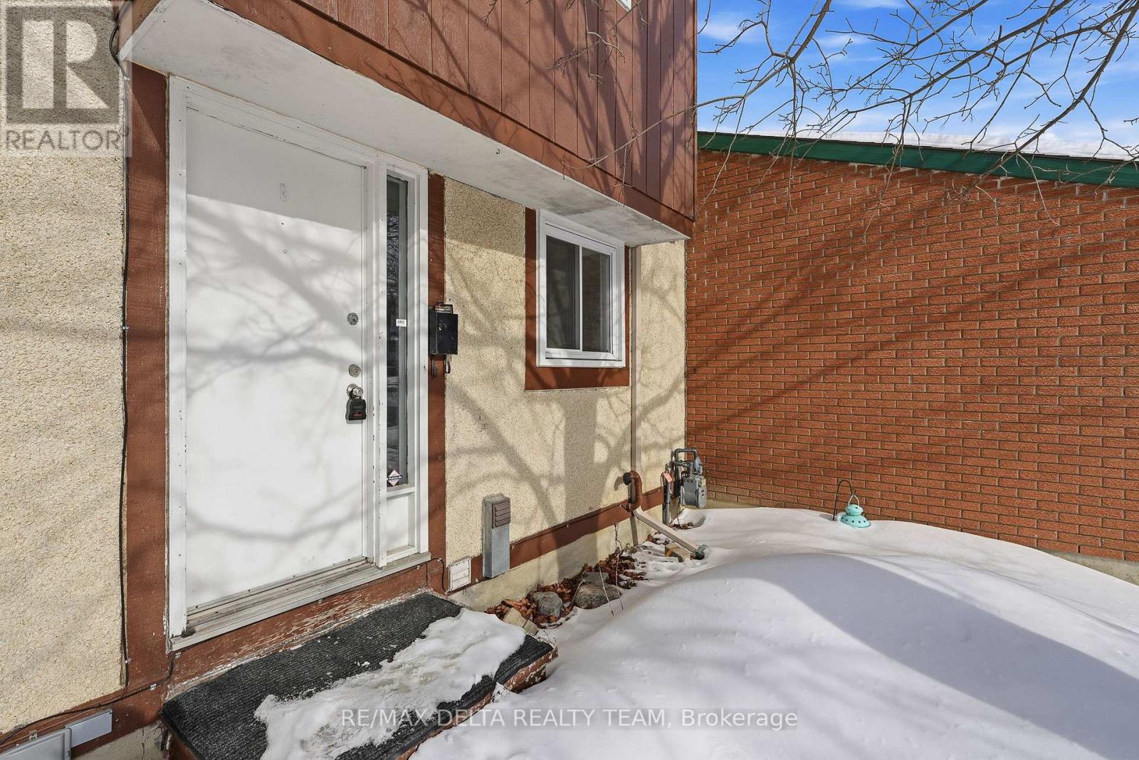 7877 Jeanne D'arc Boulevard N, Ottawa, Ontario  K1C 2J1 - Photo 3 - X12770802