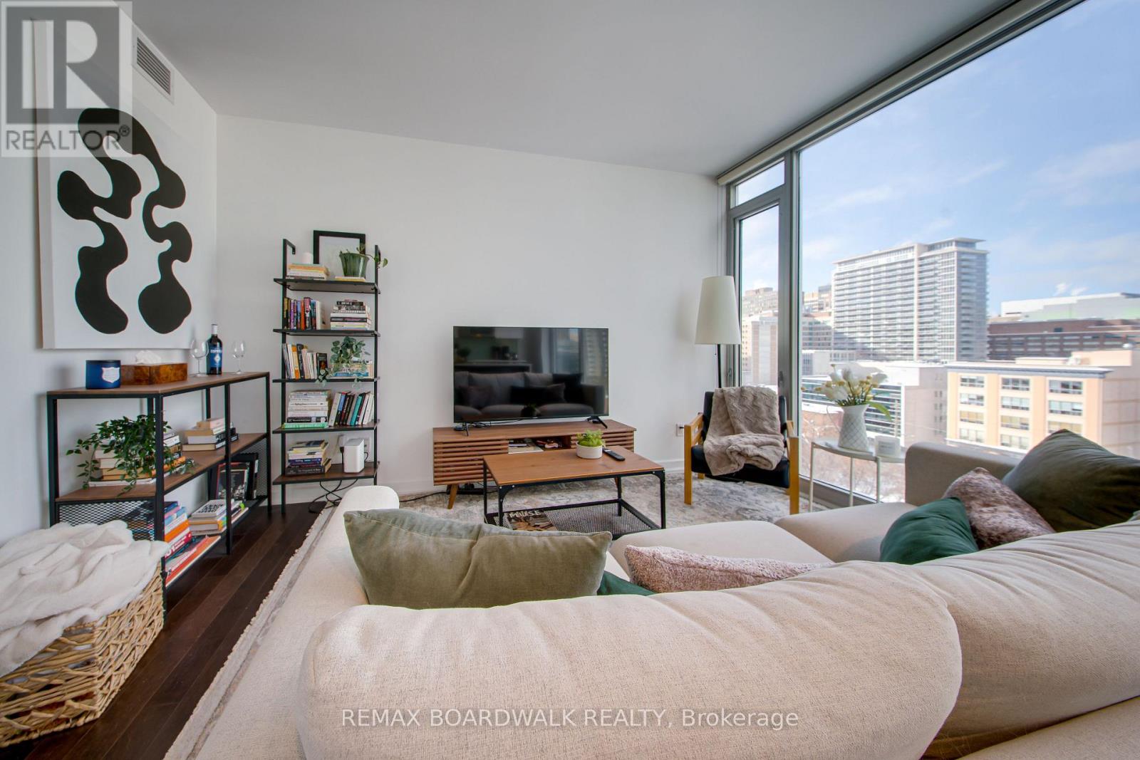 803 - 300 Lisgar Street, Ottawa, Ontario  K2P 0E2 - Photo 19 - X12770852