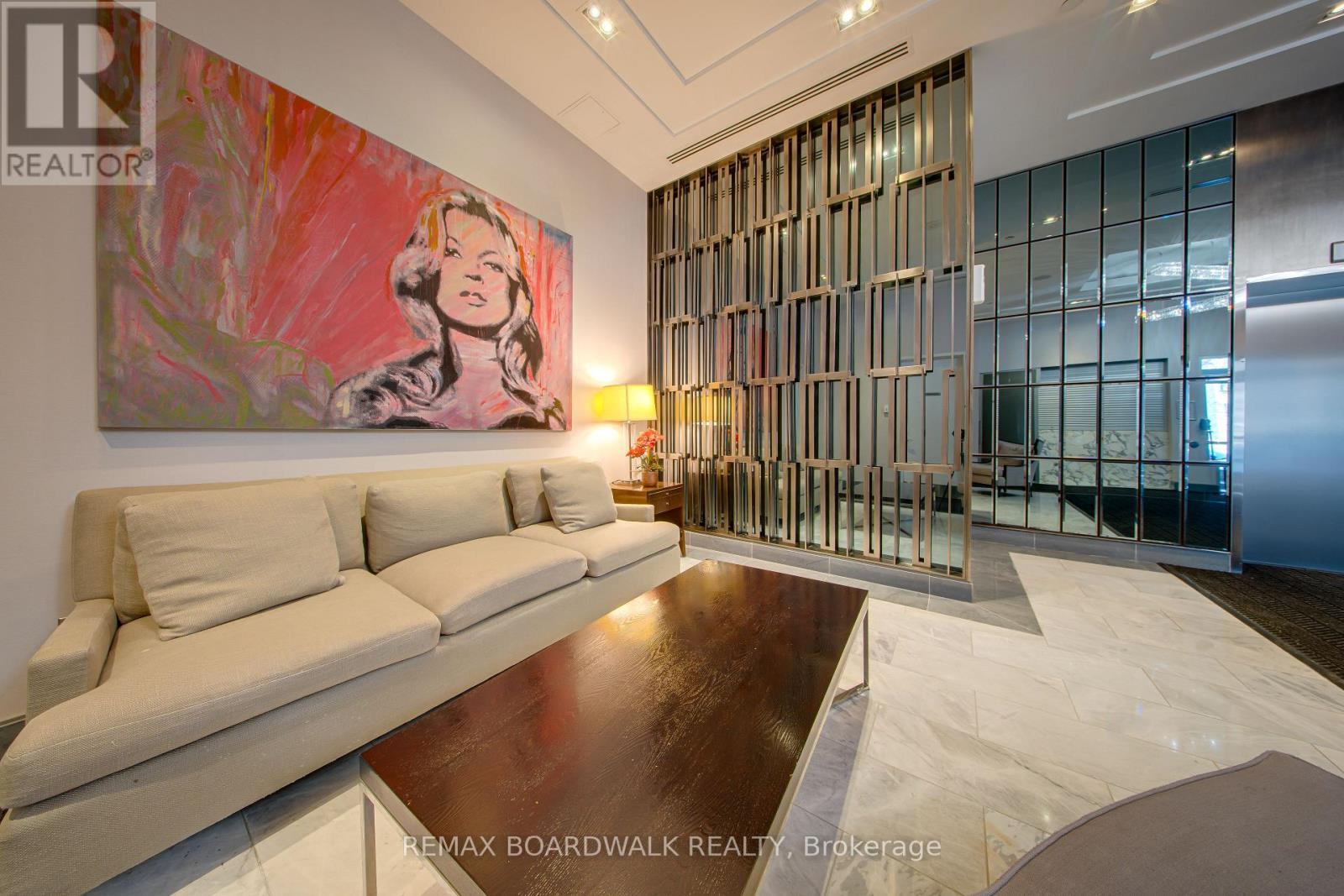 803 - 300 Lisgar Street, Ottawa, Ontario  K2P 0E2 - Photo 42 - X12770852