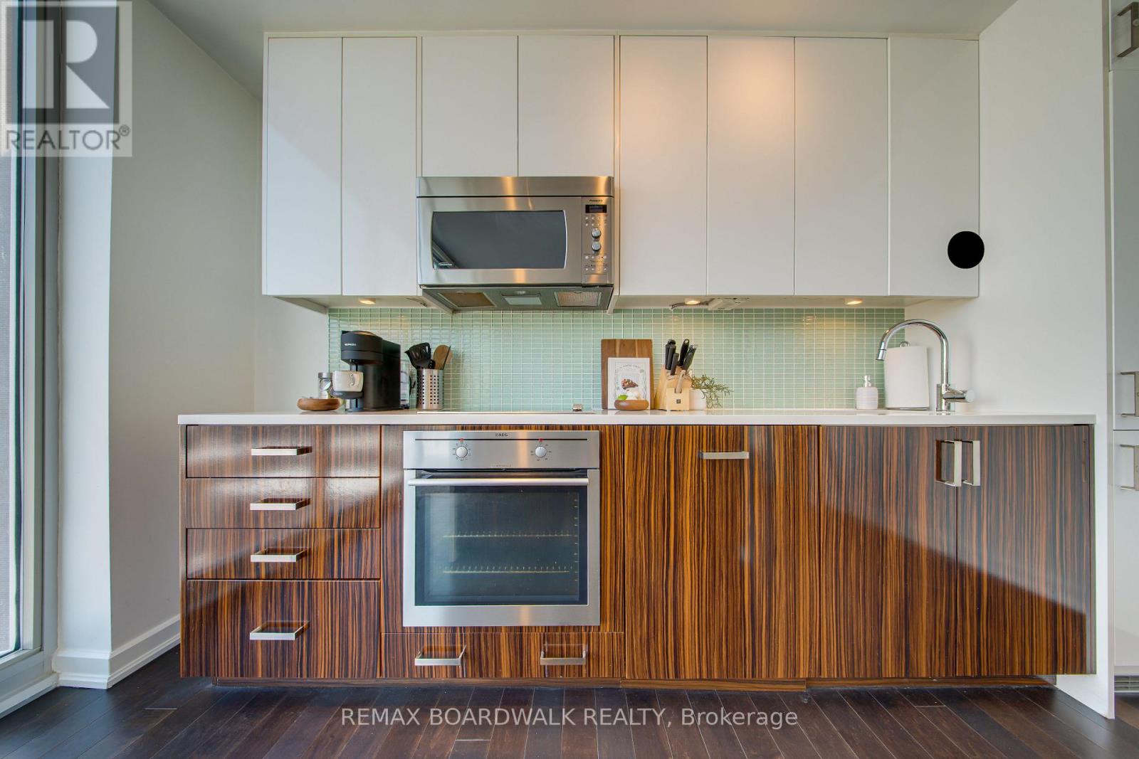 803 - 300 Lisgar Street, Ottawa, Ontario  K2P 0E2 - Photo 6 - X12770852