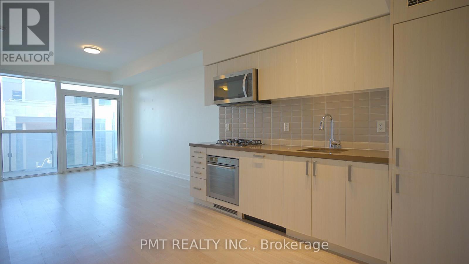 322 - 501 St. Clair Avenue W, Toronto, Ontario  M5P 0A2 - Photo 2 - C12725768