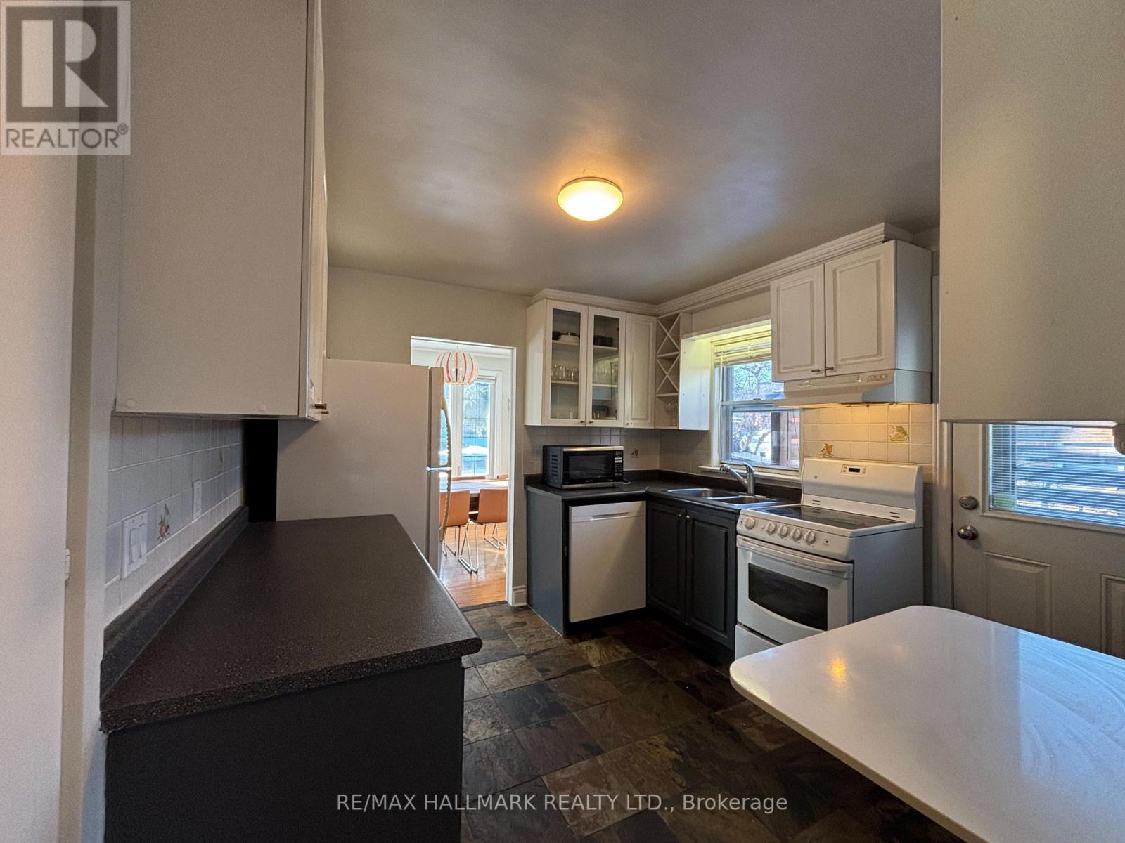 200 Berry Road, Toronto, Ontario  M8Y 1W8 - Photo 8 - W12743006