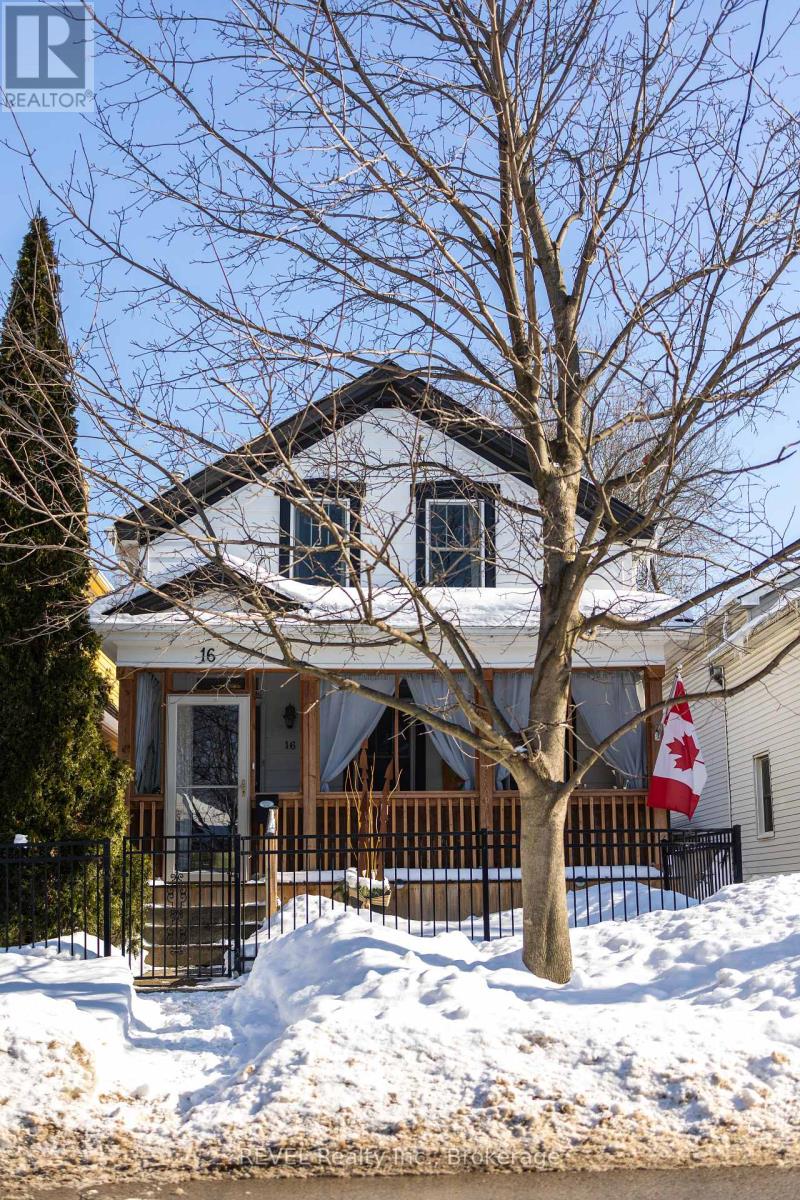 16 York Street, St. Catharines (Downtown), Ontario  L2R 6B8 - Photo 2 - X12770924