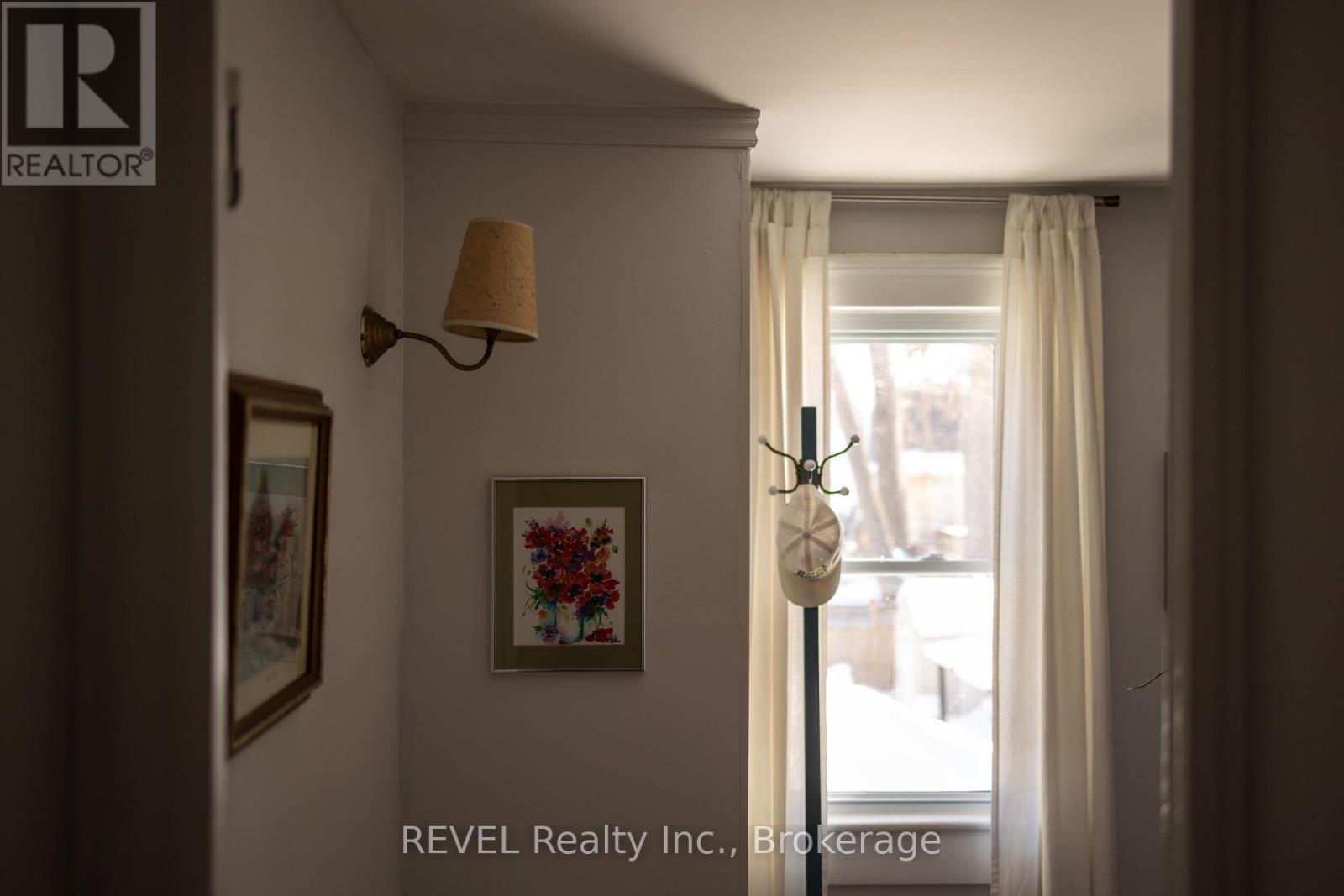 16 York Street, St. Catharines (Downtown), Ontario  L2R 6B8 - Photo 36 - X12770924