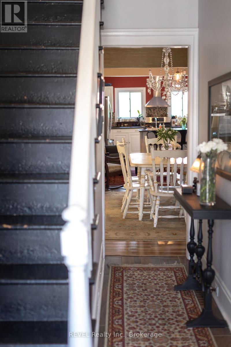 16 York Street, St. Catharines (Downtown), Ontario  L2R 6B8 - Photo 7 - X12770924