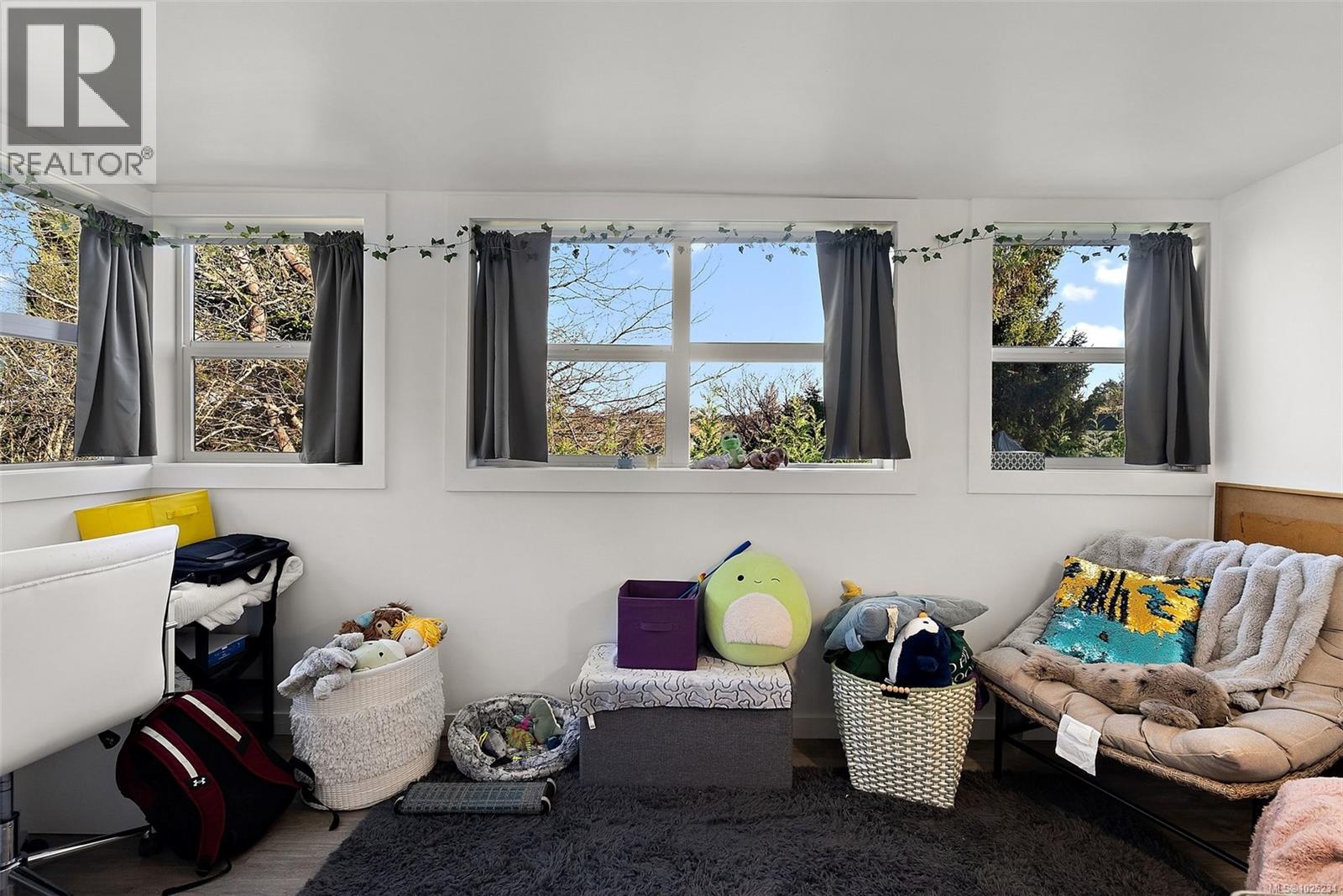 206 3244 Seaton St, Saanich, British Columbia  V8Z 3Y7 - Photo 8 - 1025234