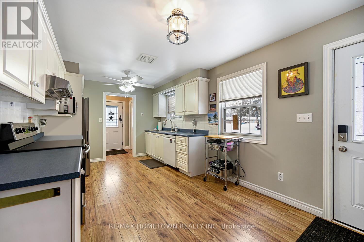 93 Windsor Drive, Brockville, Ontario  K6V 3H7 - Photo 10 - X12770780