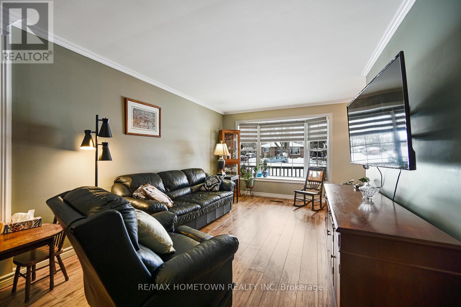 93 Windsor Drive, Brockville, Ontario  K6V 3H7 - Photo 5 - X12770780