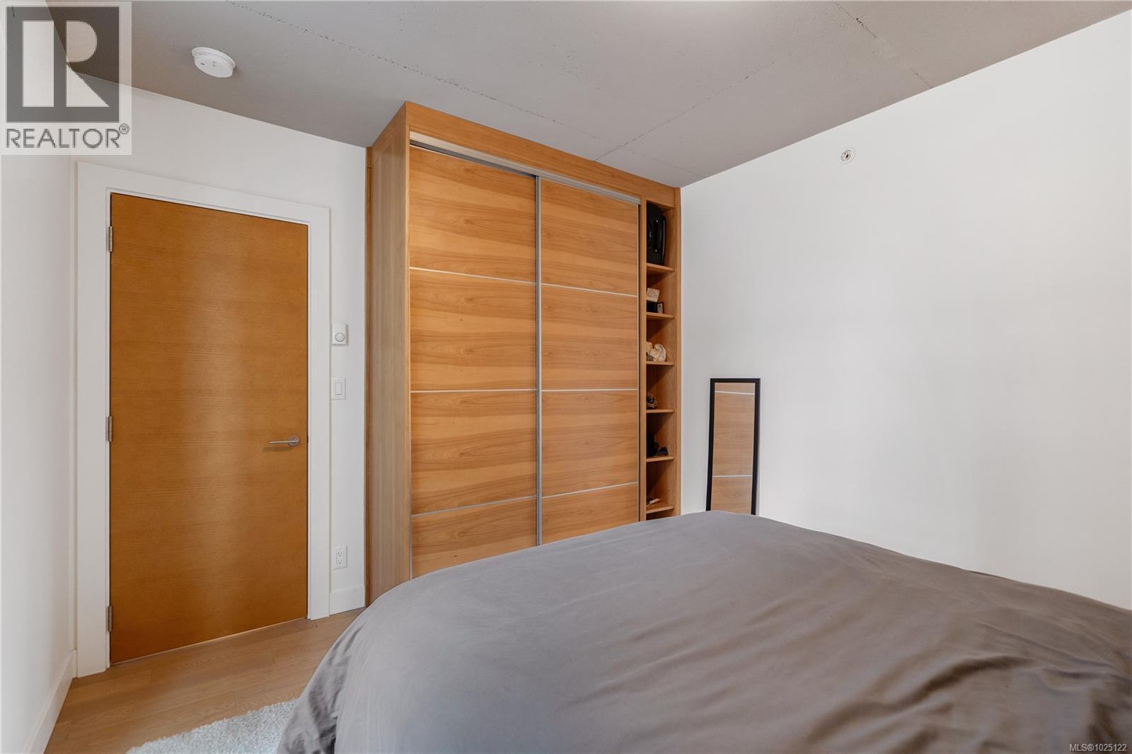 213 989 Johnson St, Victoria, British Columbia  V8V 0E3 - Photo 17 - 1025122