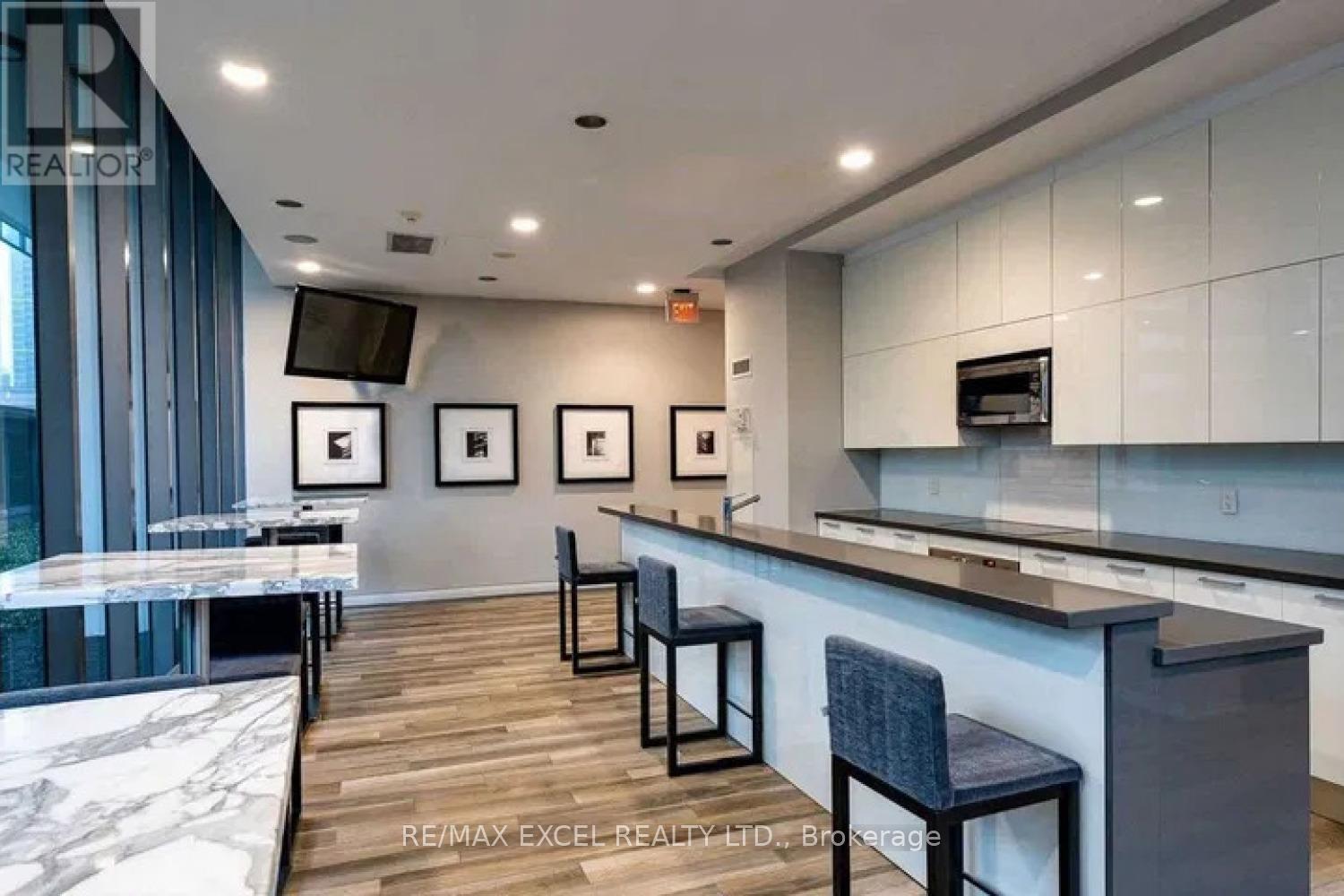 3709 - 33 Charles Street E, Toronto, Ontario  M4Y 1R9 - Photo 25 - C12770752