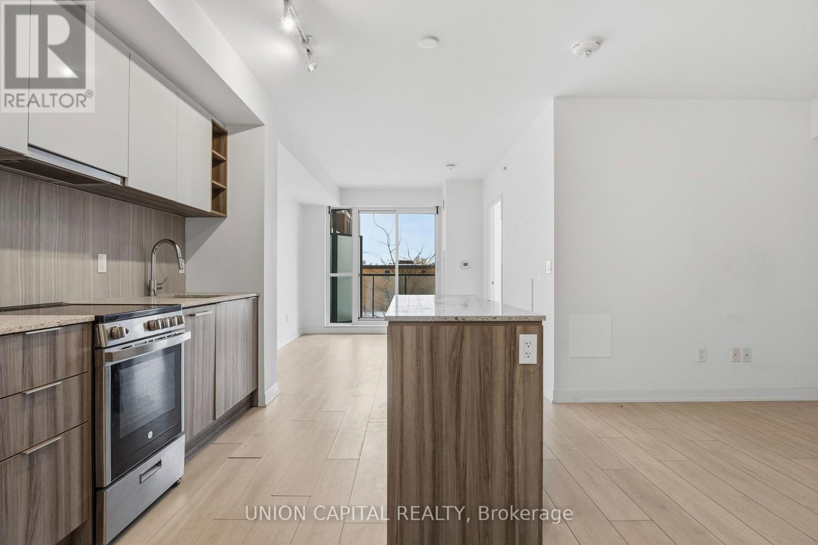 222 - 31 Tippett Road, Toronto, Ontario  M3H 0C8 - Photo 3 - C12770828