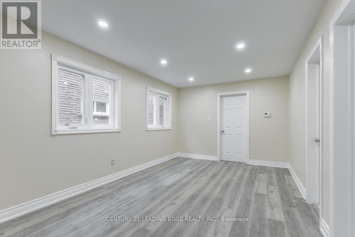 Main Fl - 16 Medaca Street, Toronto, Ontario  M2J 3A7 - Photo 6 - C12770866