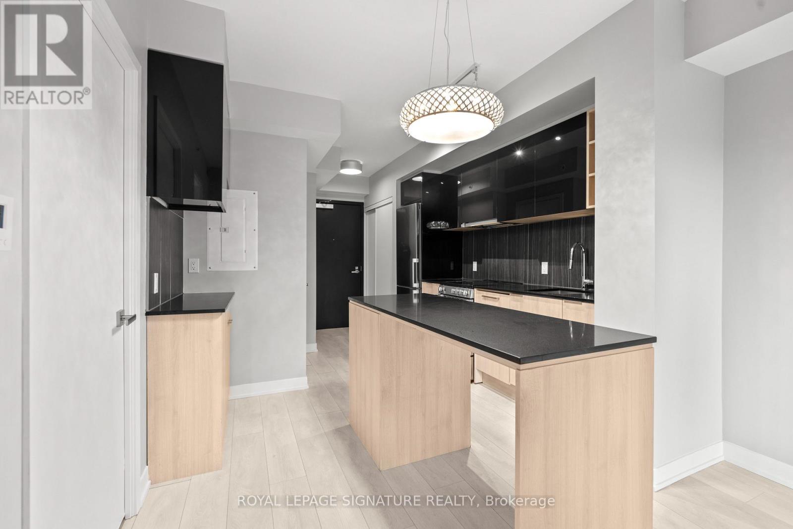 341 - 31 Tippett Road, Toronto, Ontario  M3H 0C8 - Photo 2 - C12770884