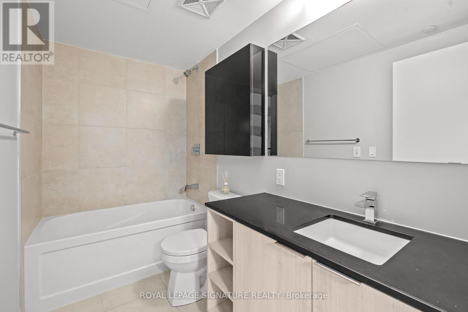 341 - 31 Tippett Road, Toronto, Ontario  M3H 0C8 - Photo 7 - C12770884