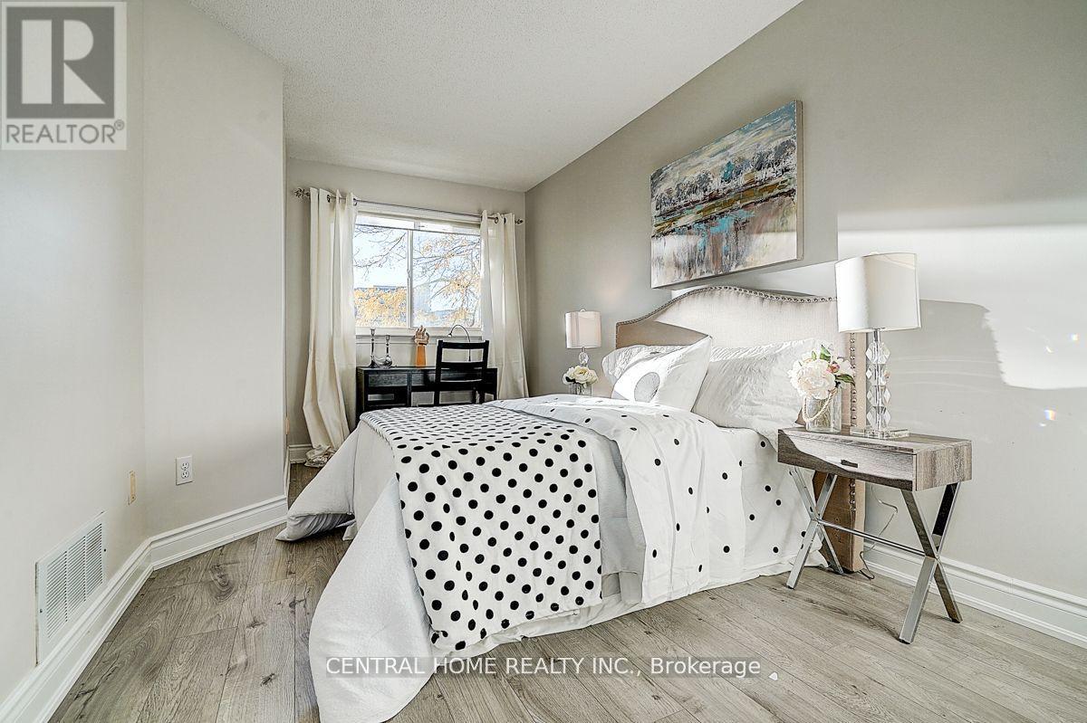 11 - 988 Sheppard Avenue W, Toronto, Ontario  M3H 2T6 - Photo 14 - C12770916