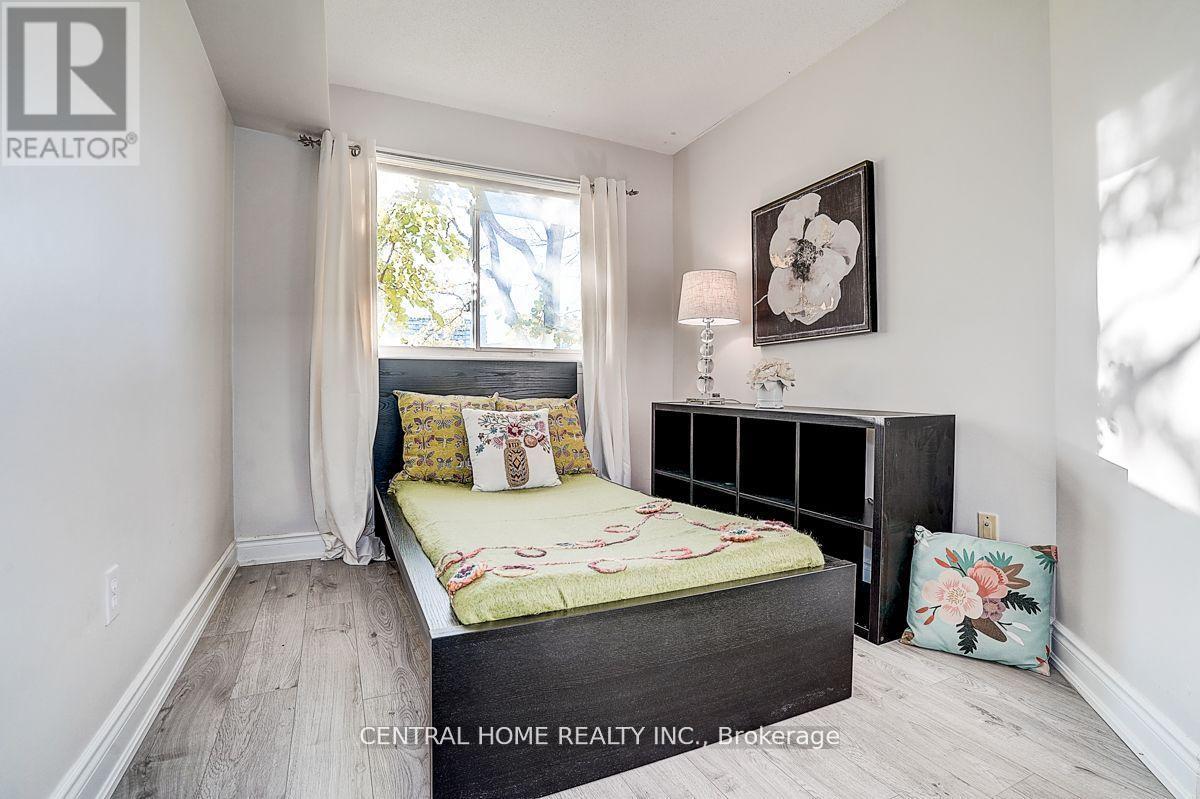 11 - 988 Sheppard Avenue W, Toronto, Ontario  M3H 2T6 - Photo 24 - C12770916