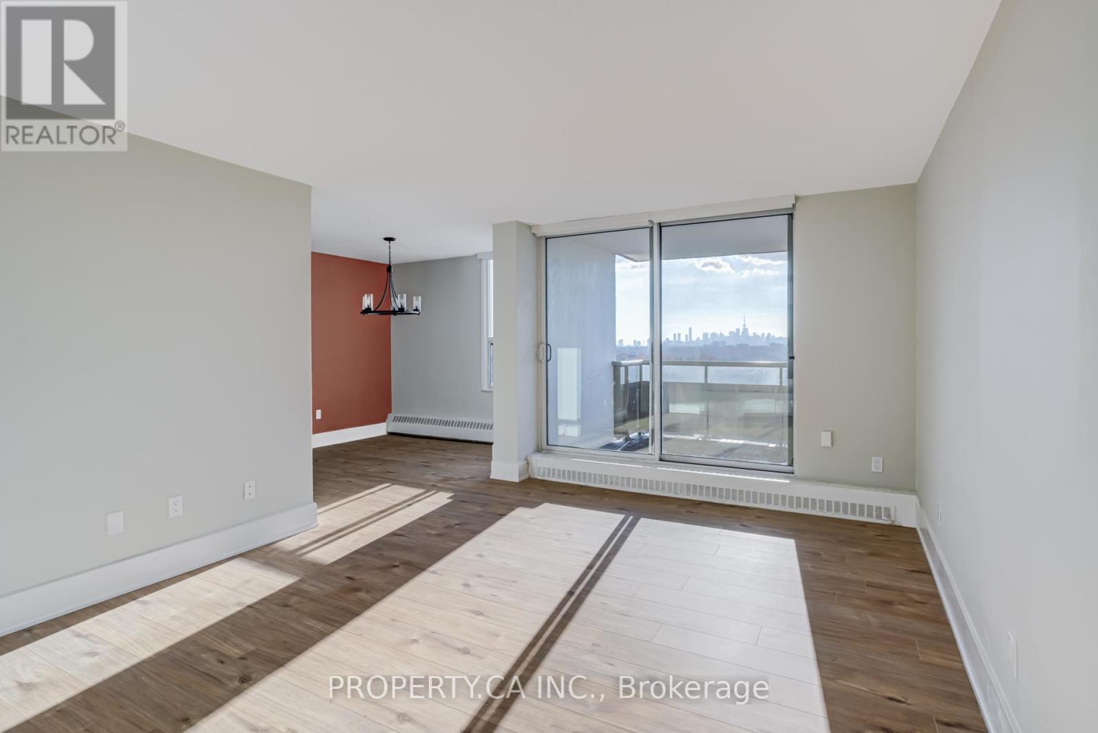 1503 - 15 Vicora Linkway Way, Toronto, Ontario  M3C 1A7 - Photo 11 - C12770920