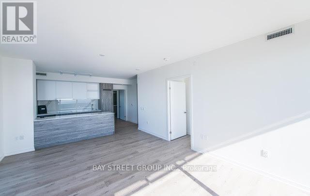 5809 - 138 Downes Street, Toronto, Ontario  M5E 0E4 - Photo 4 - C12770980