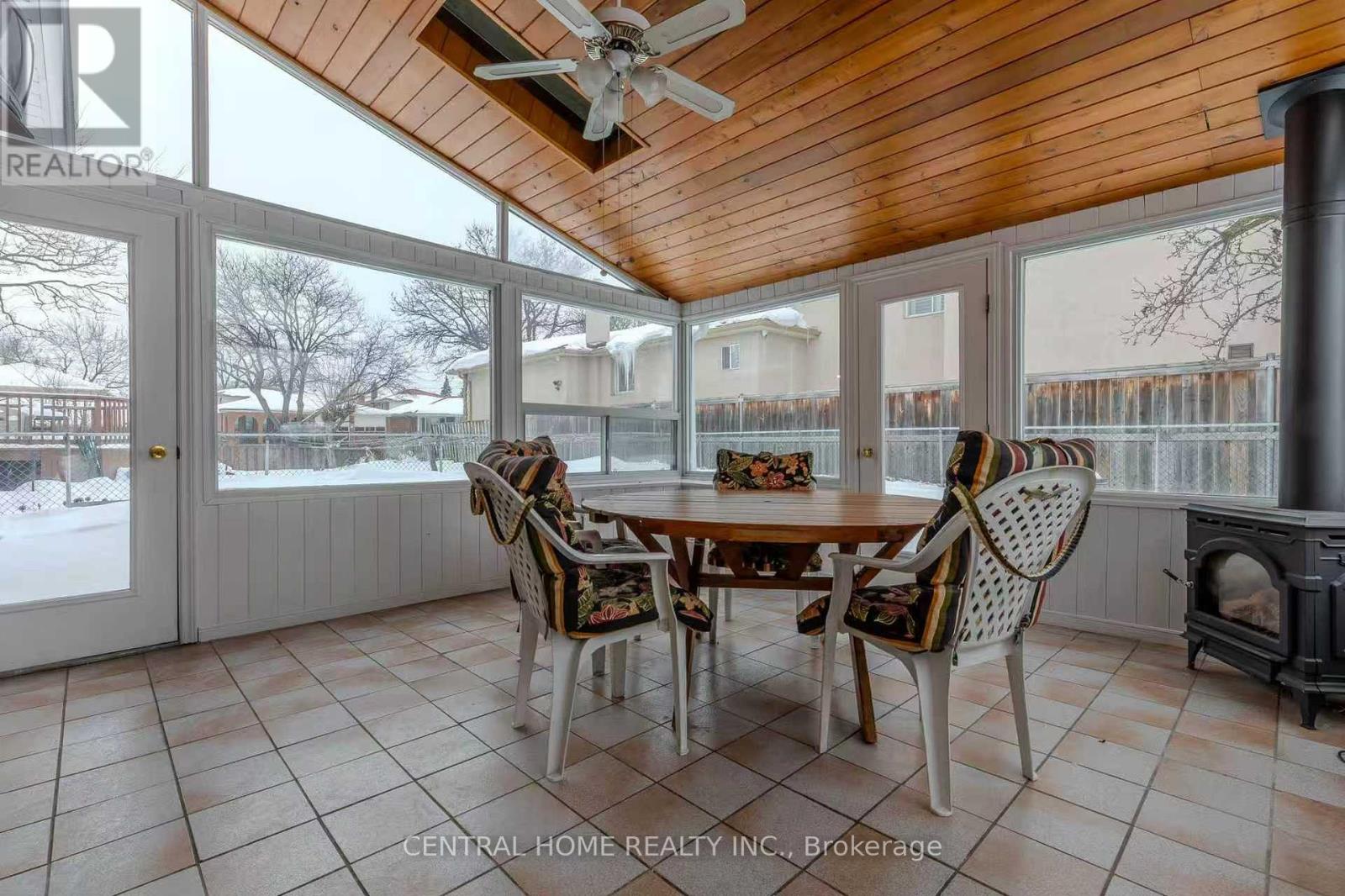 Main - 12 Scarden Avenue, Toronto, Ontario  M1T 1V9 - Photo 15 - E12770800