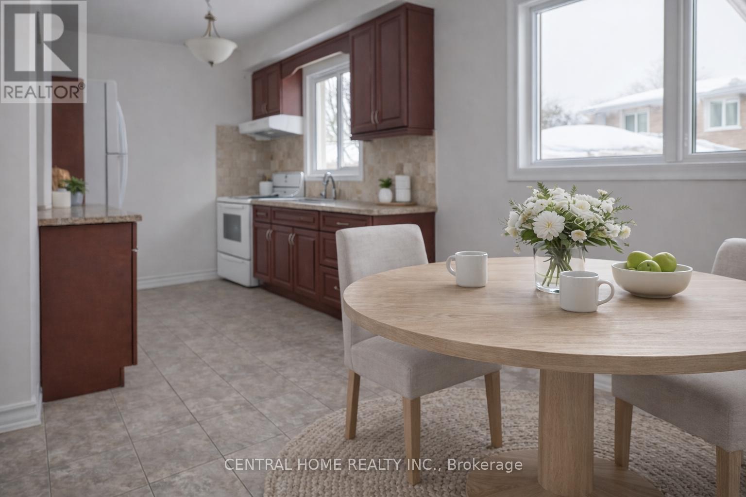 Main - 12 Scarden Avenue, Toronto, Ontario  M1T 1V9 - Photo 9 - E12770800