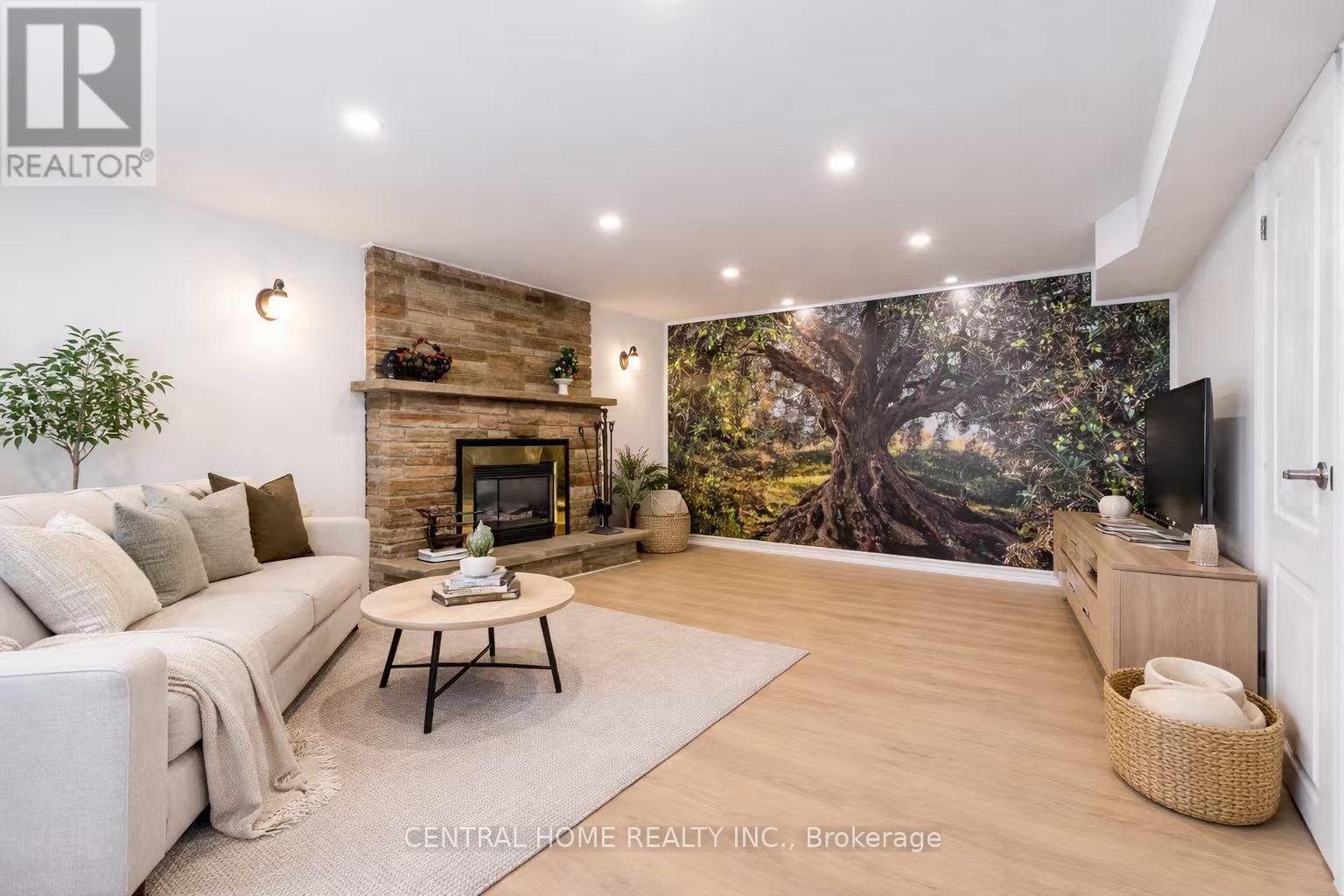 12 Scarden Avenue, Toronto, Ontario  M1T 1V9 - Photo 3 - E12770810