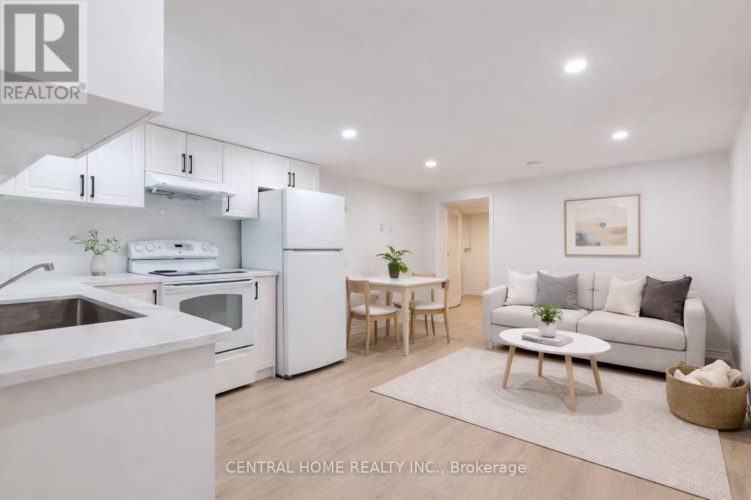 12 Scarden Avenue, Toronto, Ontario  M1T 1V9 - Photo 5 - E12770810