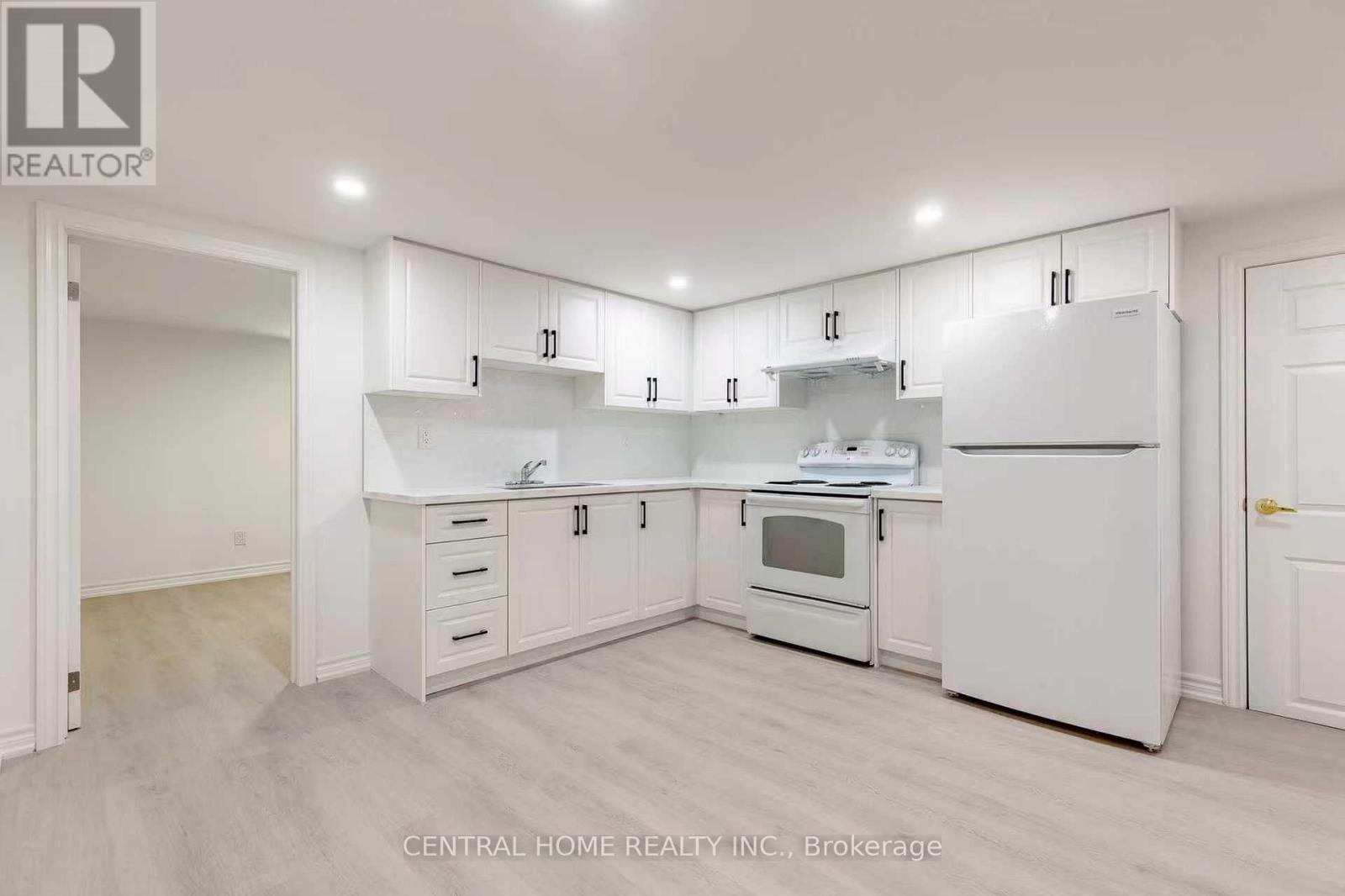 12 Scarden Avenue, Toronto, Ontario  M1T 1V9 - Photo 8 - E12770810