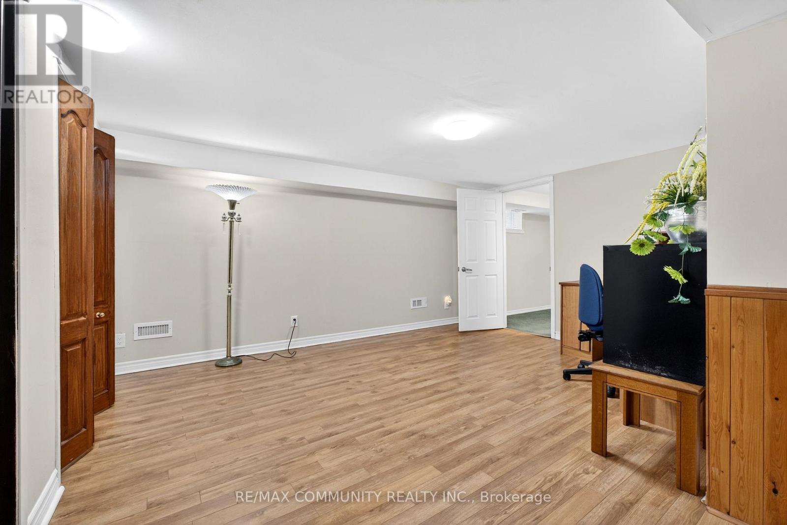 855 Zator Avenue, Pickering, Ontario  L1W 1Y2 - Photo 36 - E12770882