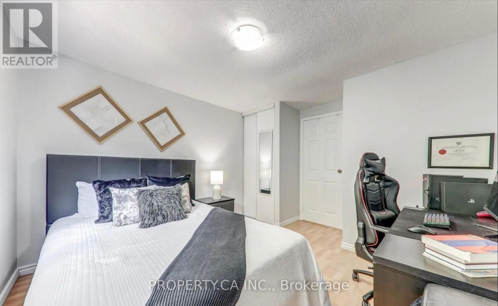 Upper - 78 Pennyhill Drive, Toronto, Ontario  M1B 4J9 - Photo 11 - E12770954