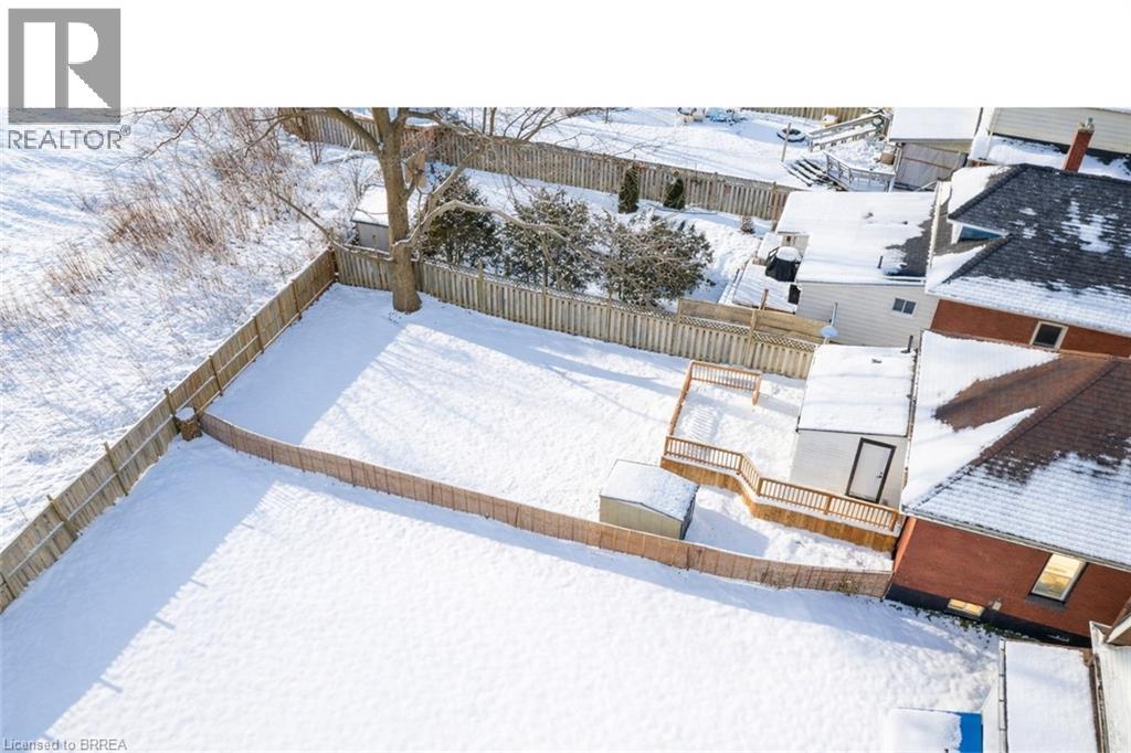 12 Carlyle Street, Brantford, Ontario  N3T 2C1 - Photo 2 - 40802954