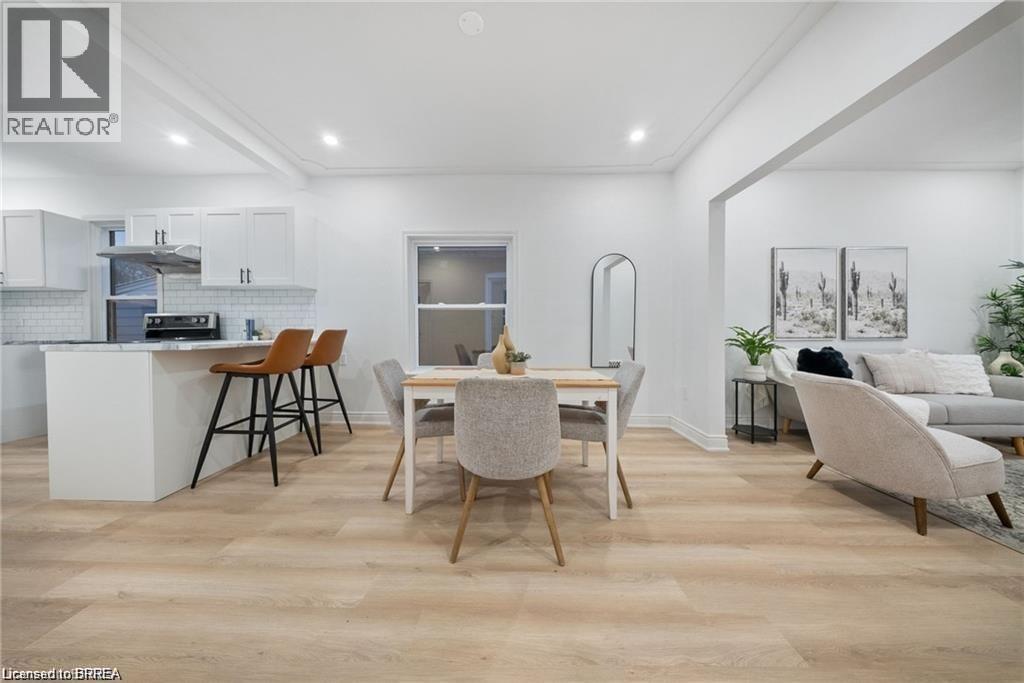 12 Carlyle Street, Brantford, Ontario  N3T 2C1 - Photo 6 - 40802954