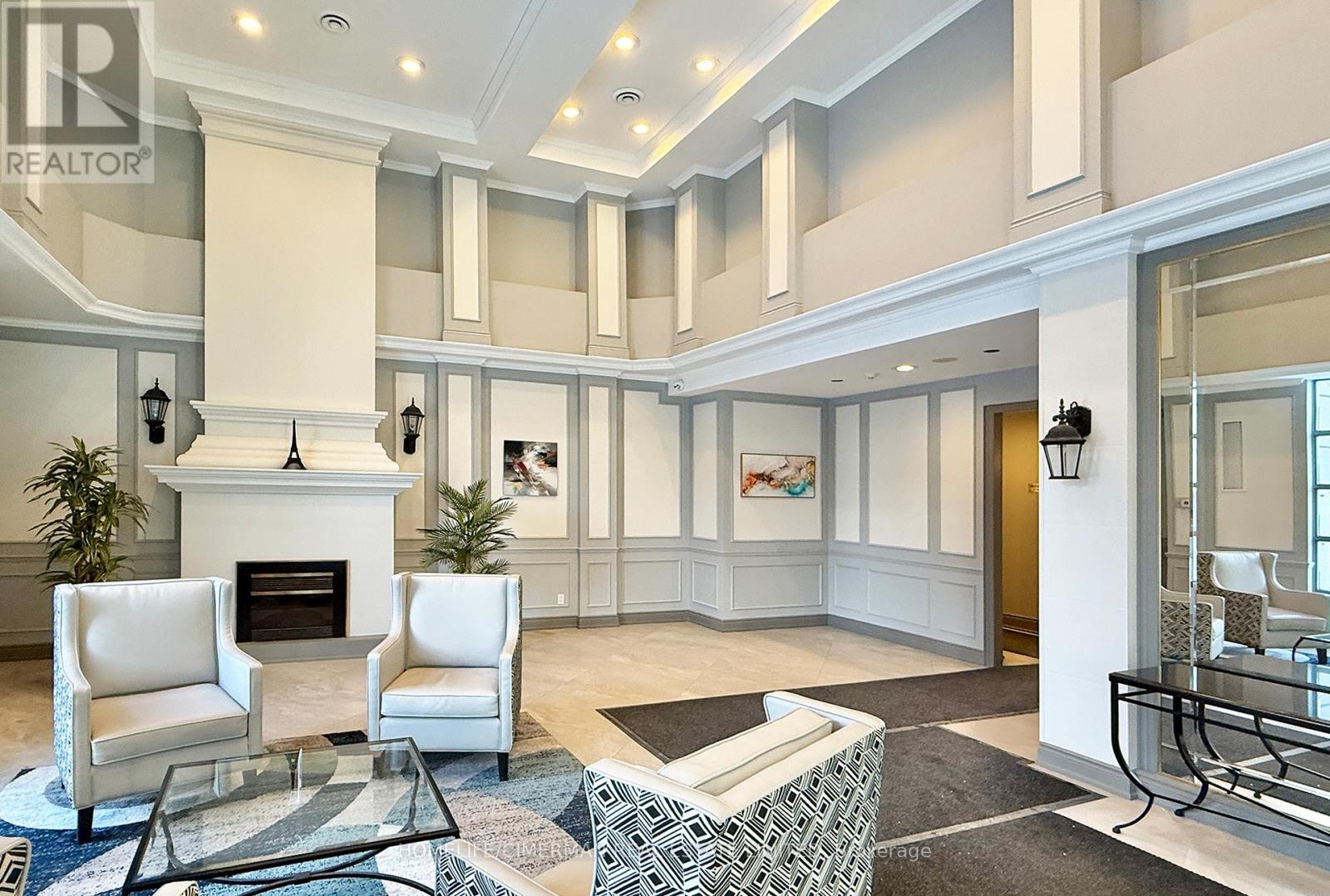 702 - 5 Emerald Lane, Vaughan, Ontario  L4J 8P7 - Photo 3 - N12770774