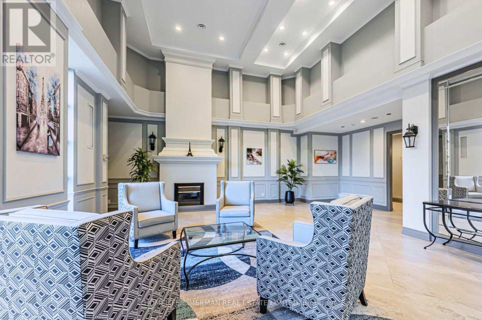 702 - 5 Emerald Lane, Vaughan, Ontario  L4J 8P7 - Photo 4 - N12770774