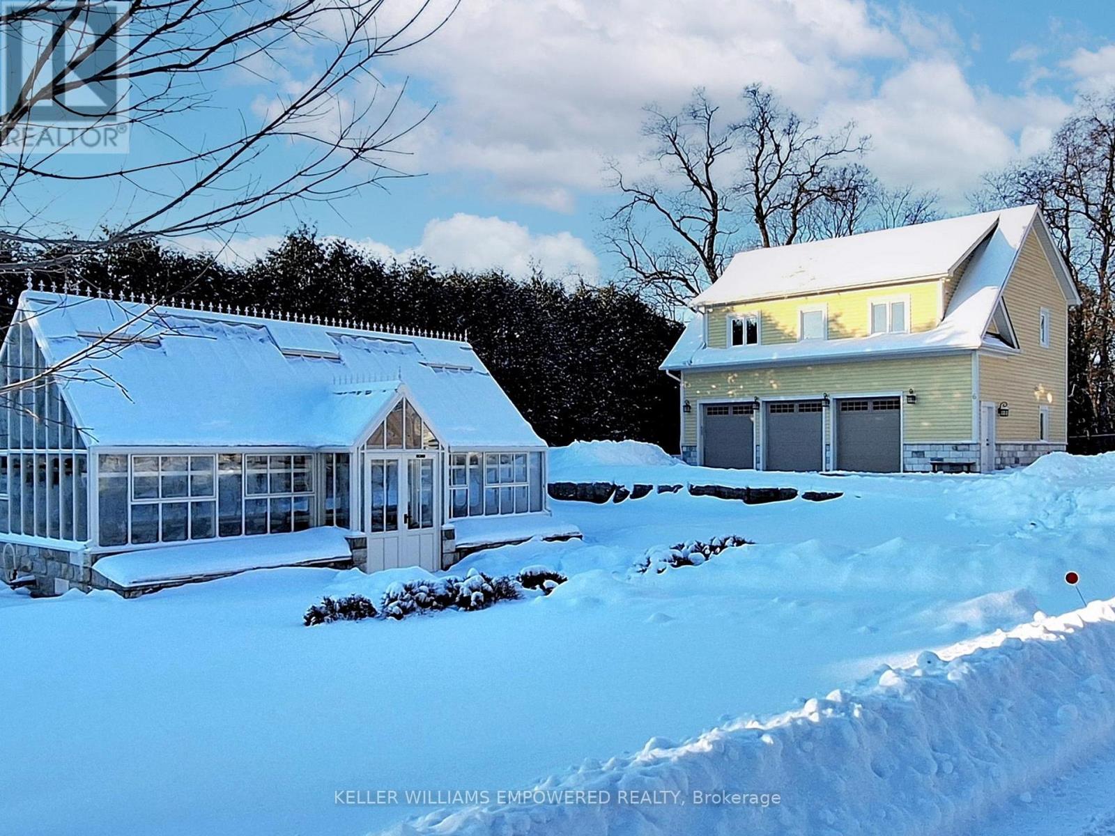 6 MACLEOD ESTATE COURT, Richmond Hill, Ontario