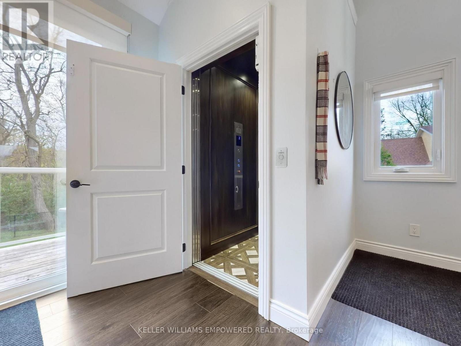 6 Macleod Estate Court, Richmond Hill, Ontario  L4E 0B1 - Photo 25 - N12770824