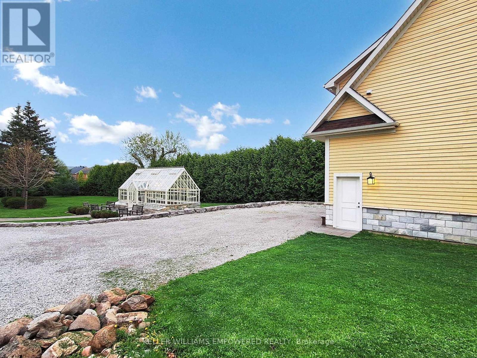 6 Macleod Estate Court, Richmond Hill, Ontario  L4E 0B1 - Photo 30 - N12770824