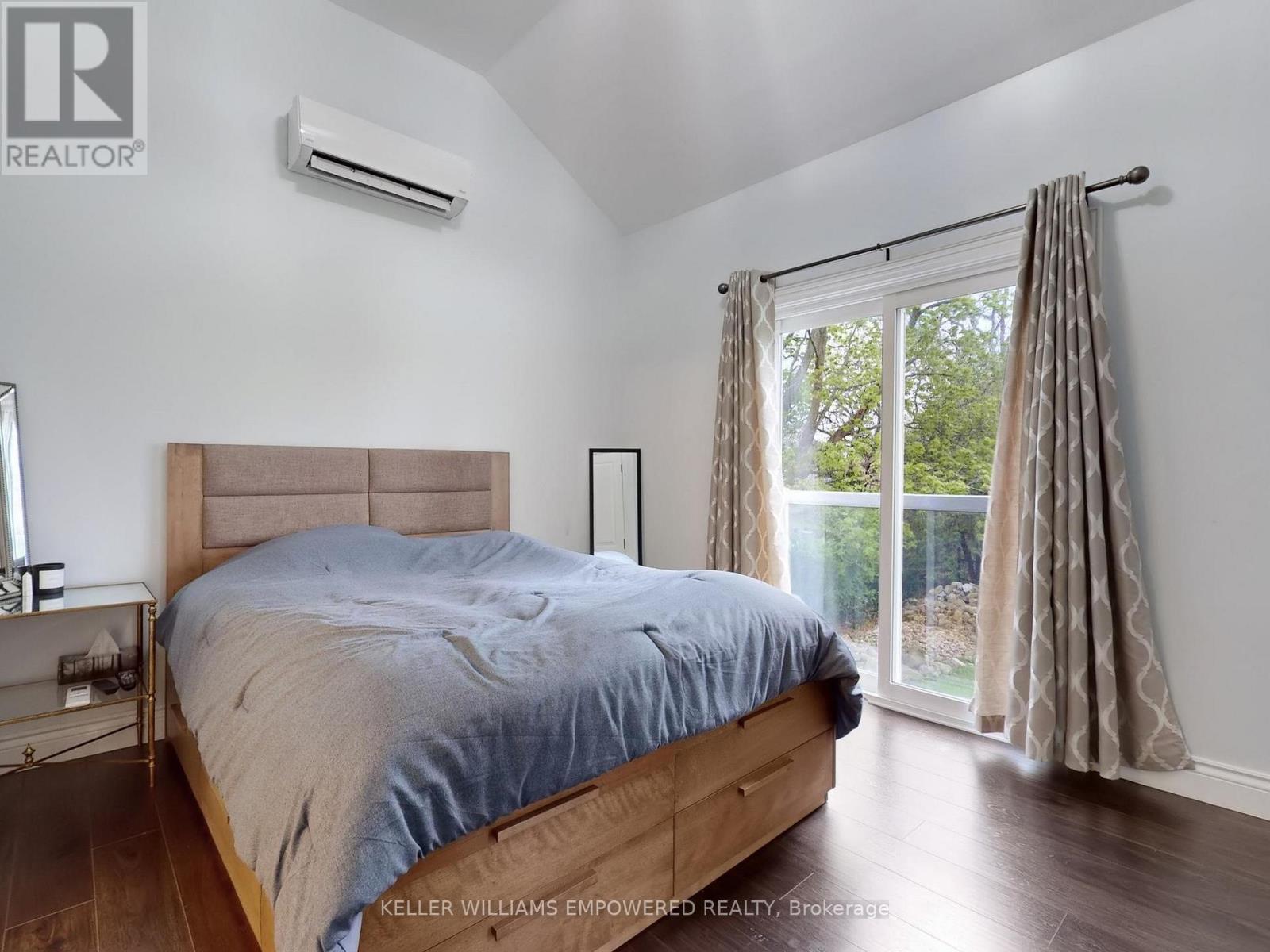 6 And 8 Macleod Estate Court, Richmond Hill, Ontario  L4E 0B1 - Photo 42 - N12770830